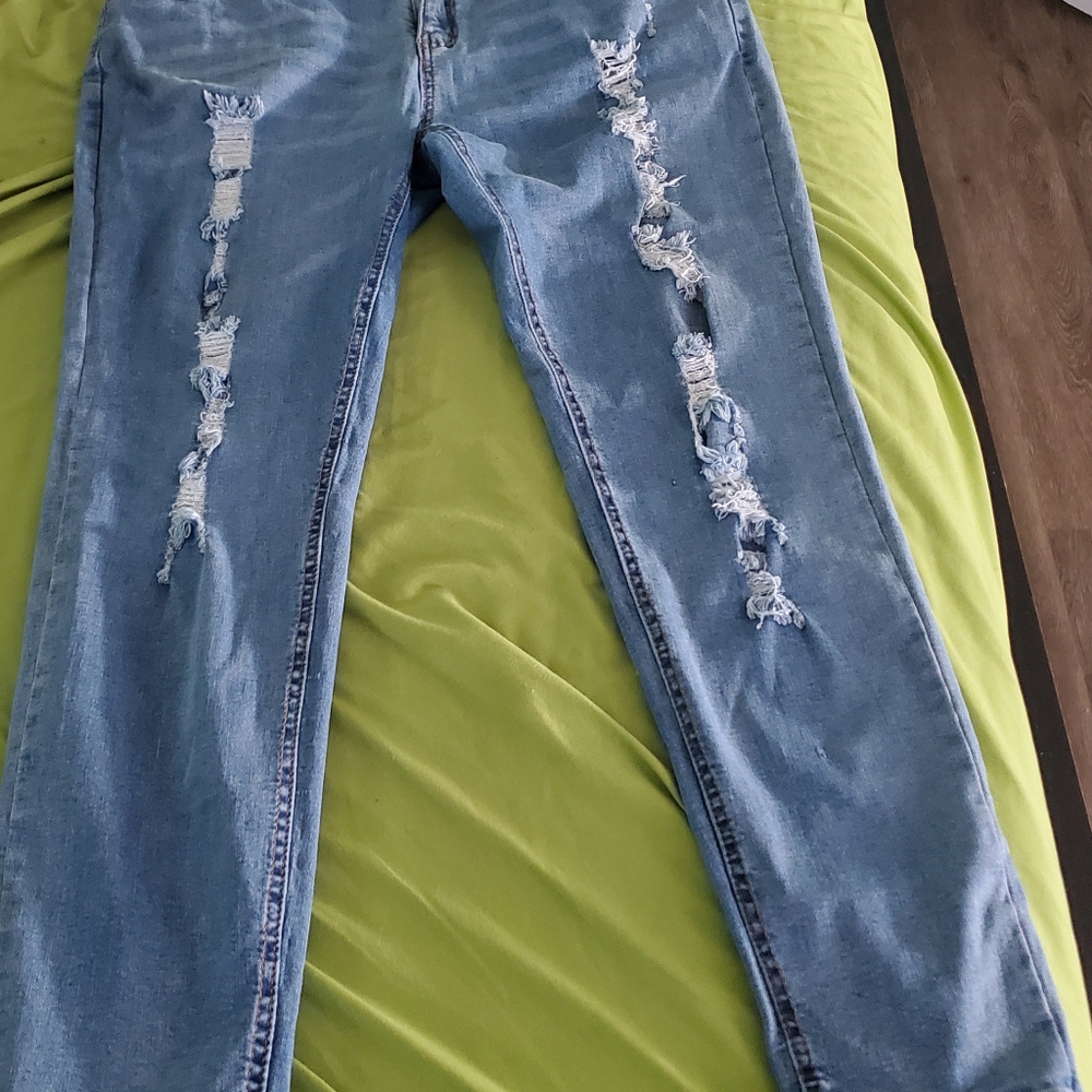 Rip jeans 2x /16 plus size